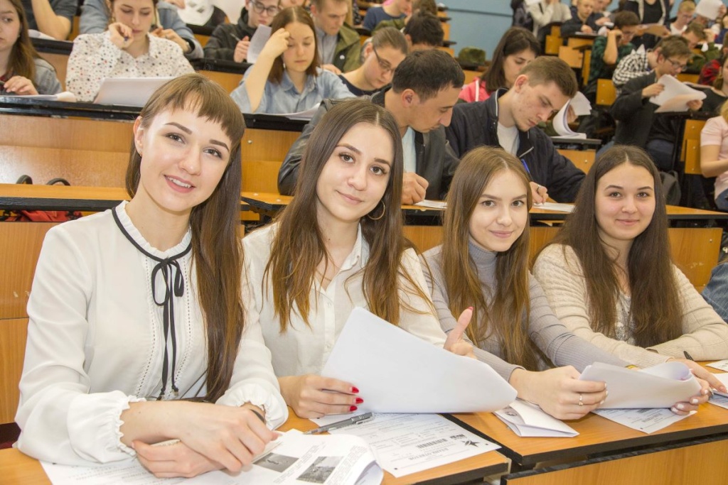 IMG_2104 студенты.JPG