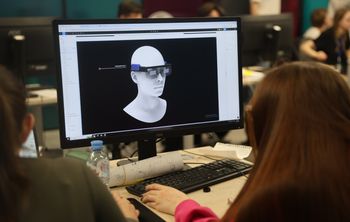 Студенты разработали дизайн AR-гарнитуры для работников нефтегазовой отрасли