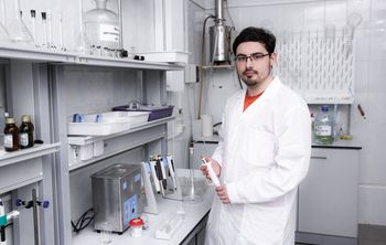 В СурГУ разработали технологию увеличения нефтеотдачи с применением российских наночастиц