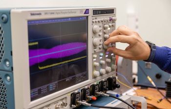 Ученые ЛЭТИ разработали генератор, который повысит безопасность передачи данных в системах связи будущего