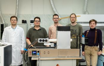 Прибор-экстремал: микроскоп ученых ВятГУ способен изучать поведение материалов при температуре до 1400 °C