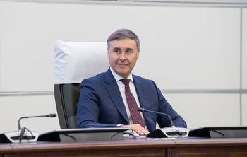 Министр науки и высшего образования Валерий Фальков приветствует участников проекта «Летний университет-2023» 