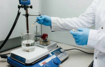 В Томске создали имплантат с памятью формы для кости