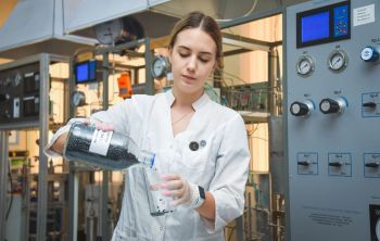 В Новочеркасске создают первый в России пилотный комплекс по созданию синтетического нефтяного парафина