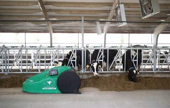 В КубГАУ открыли уникальную роботизированную ферму