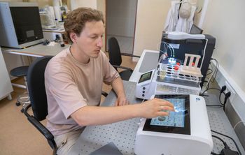 Молодые ученые из Сургута получили грант 5 млн рублей на технологию микрокапсулирования