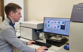 В НГУ открыли лабораторию для разработки отечественных реагентов для CAR T-терапии рака