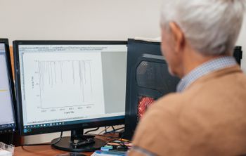 Томские ученые в 130 раз уточнили модель молекулы, влияющей на климат Земли