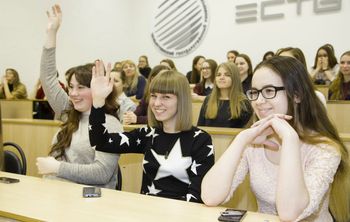 Без барьеров и зубрежки: методика тольяттинских преподавателей научит спонтанно говорить на иностранном