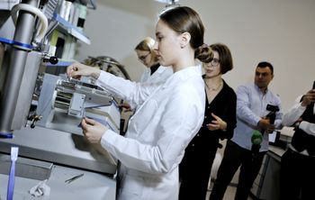 В БФУ открыли лабораторию по созданию «умного» текстиля 