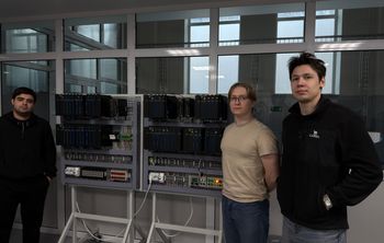 Студенты ПИШ ТУСУРа разрабатывают стенд для диагностики приборов в интересах «ЭлеСи»