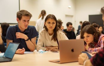 Университеты назвали самые востребованные направления генетики среди студентов