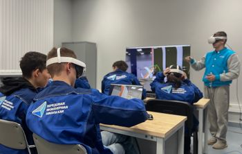 В КАИ запустили пилотный курс по VR для авиаинженеров