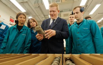 Геология без отрыва от производства: альметьевские студенты работают с настоящим керном нефтяных пластов